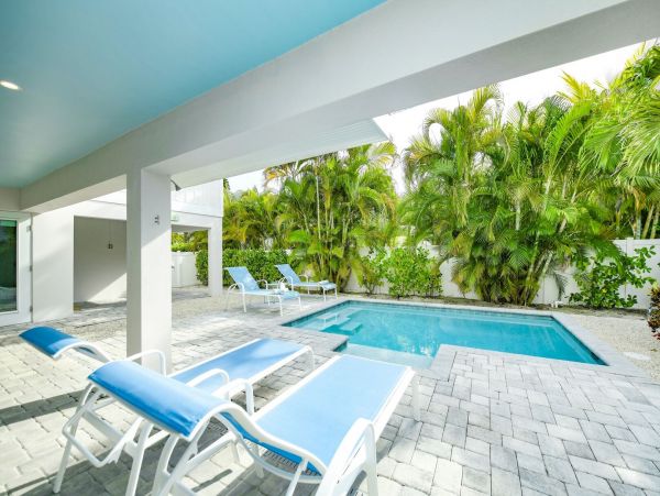 Brand New Vacation Home - Two Bedrooms Sleeps 6 Guests