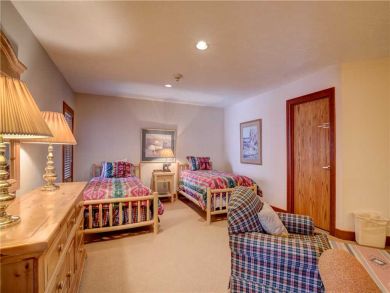 Spacious Twin Bedroom