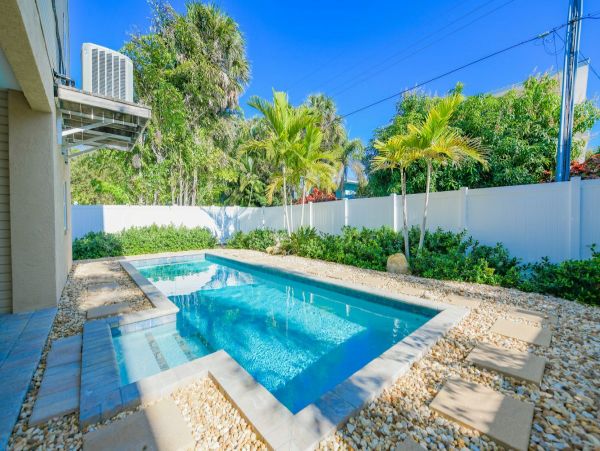 Anna Maria Island 5 Bedroom Home  Approx 30 Seconds to Beach