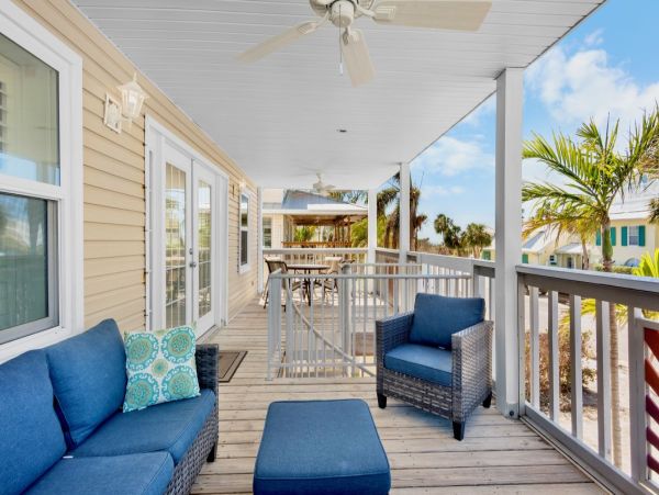 Anna Maria Island 5 Bedroom Home  Approx 30 Seconds to Beach