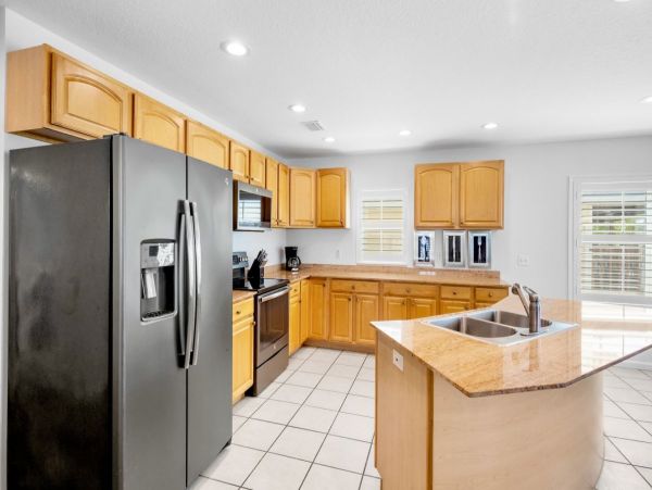 Anna Maria Island 5 Bedroom Home  Approx 30 Seconds to Beach