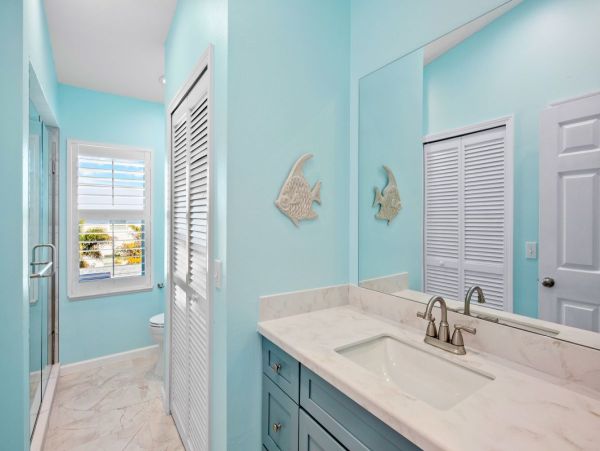 Anna Maria Island 5 Bedroom Home  Approx 30 Seconds to Beach