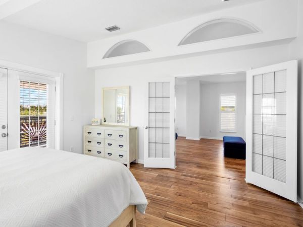 Anna Maria Island 5 Bedroom Home  Approx 30 Seconds to Beach