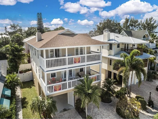 Anna Maria Island 5 Bedroom Home  Approx 30 Seconds to Beach