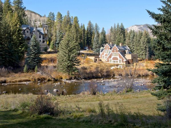 Walk to Lift and Vail Village