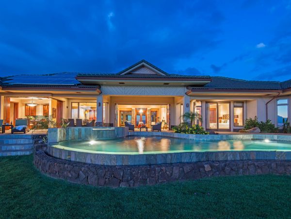 Luxury Five Bedroom Rental with Private Pool Sleeps 10
