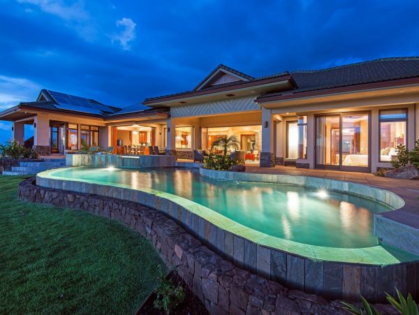 Luxury Five Bedroom Rental with Private Pool Sleeps 10