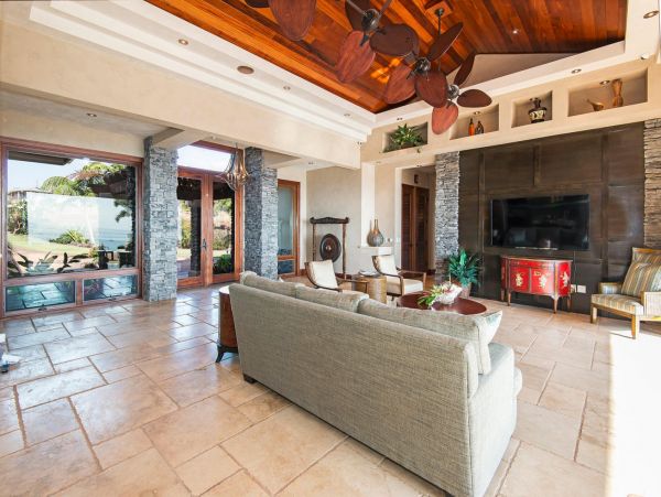 Luxury Five Bedroom Rental with Private Pool Sleeps 10