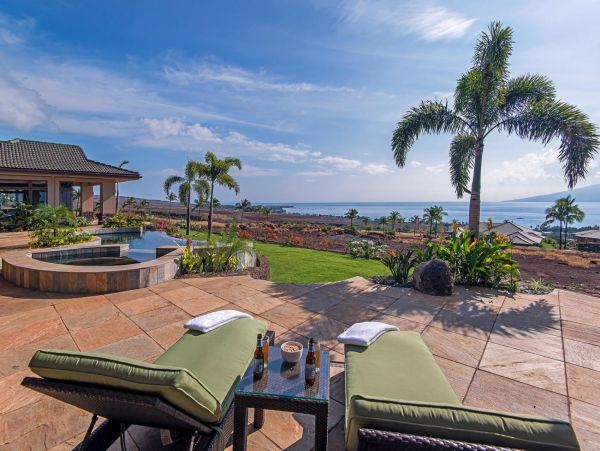 Luxury Five Bedroom Rental with Private Pool Sleeps 10