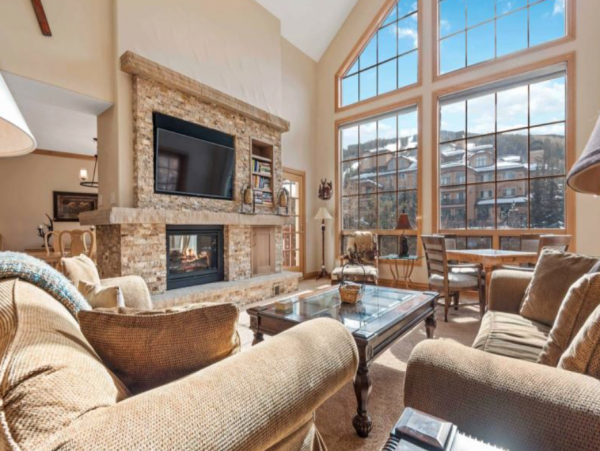 Four Bedroom Ski Rental Sleeps 10 Guests