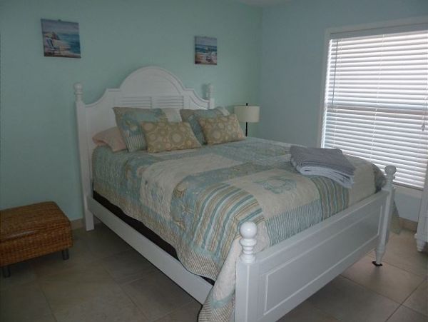 Updated Siesta Key Two Bedroom Condo with Full Gulf Views