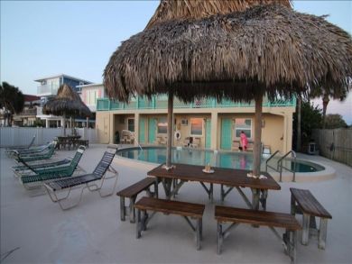 One Bedroom Gulf Front Vacation Condo Overlooking the Beach