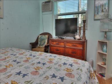 One Bedroom Gulf Front Vacation Condo Overlooking the Beach
