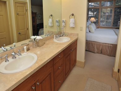 Beaver Creek Bachelor Gulch Condo 896746