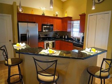 Breakfast Counter with Seating