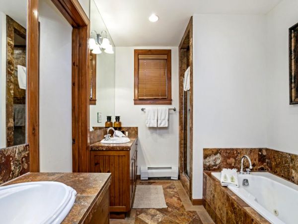 Enjoy Access to the Ritz Carlton Spa - 3 Bedroom Condo