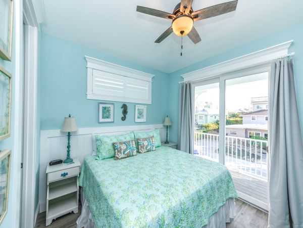 Great Anna Maria Family Rental Short Walk to Beach Private Pool