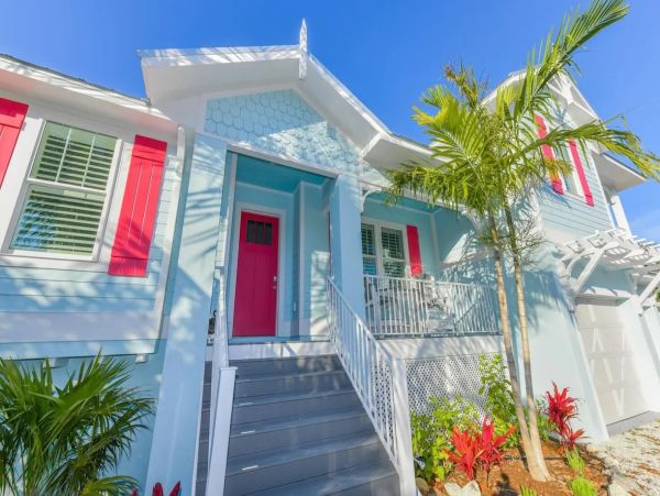 Great Anna Maria Family Rental Short Walk to Beach Private Pool