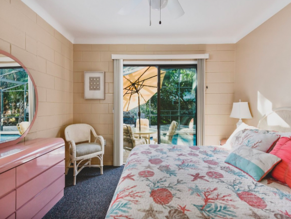 Anna Maria 2 Bedroom Vacation Rental Home with Heated Pool Steps to Beach