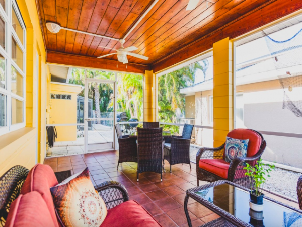 Anna Maria 2 Bedroom Vacation Rental Home with Heated Pool Steps to Beach
