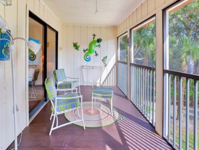 Large Three Bedroom Condo Sleeps Six with Communal Pool