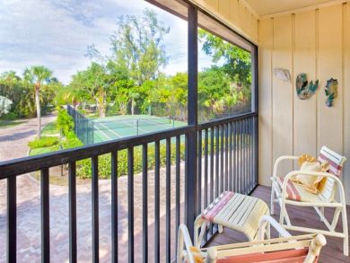 Large Three Bedroom Condo Sleeps Six with Communal Pool
