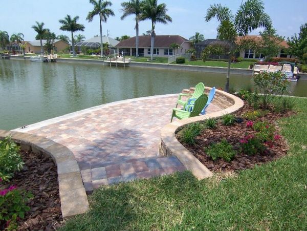 Canalfront Three Bedroom Vacation Home with Private Pool