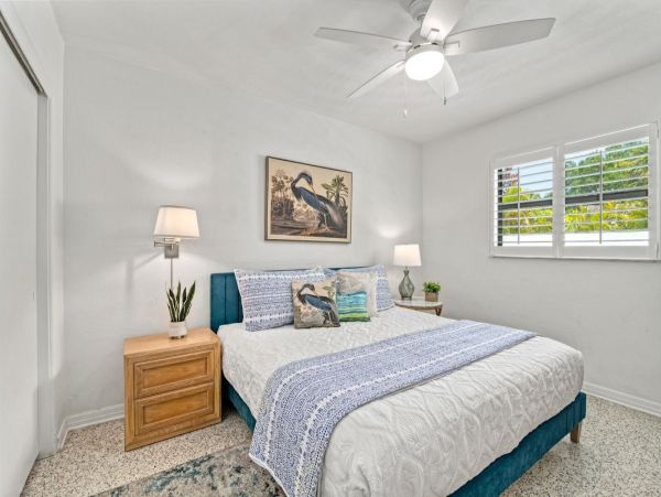 Elegant Escape with Heated Pool on Siesta Key