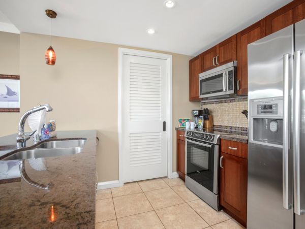Sixth Floor Condo with Ocean Views - 2 Bedrooms - Sleeps 6