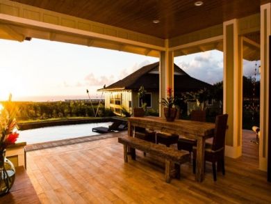 Outdoor Covered Entertaining Area