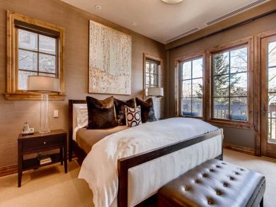 Ski In Ski Out Vacation Rental Sleeps 7 Guests