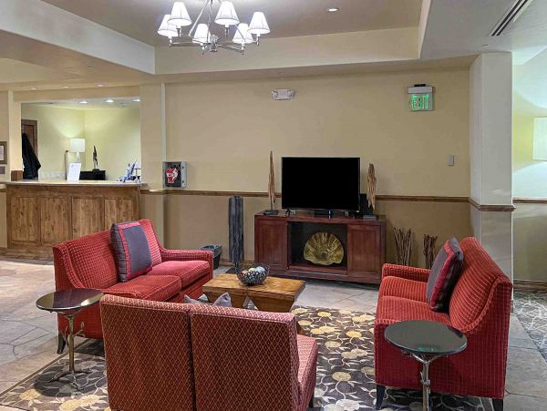 Three Bedroom Ski in Ski Out Vacation Rental Sleeps 7 Guests