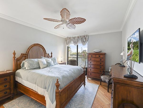 Three Bedroom Condo Sleeps 6 with Partial Gulf Views