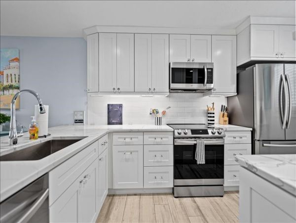 Beachfront Vacation Rental in Holmes Beach Gulf Views