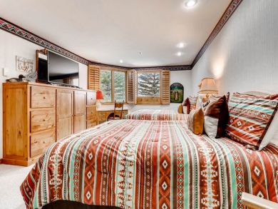 Three Bedroom Ski Condo - Sleeps Ten  Guests
