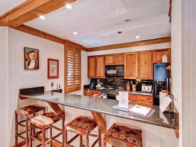 Three Bedroom Ski Condo Sleeps 8 Guests Shuttle to Lifts Three Bedroom Ski Condo Sleeps 8 Guests Shuttle to Lifts
