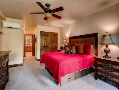 Second Floor Condo with Three Bedrooms and Great Ski Access