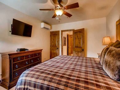 Second Floor Condo with Three Bedrooms and Great Ski Access