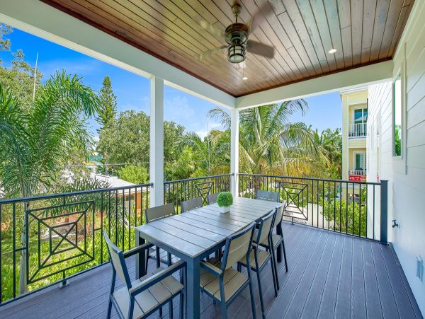 Bradenton Beach Large Group Vacation Rental 9BR Luxury Home
