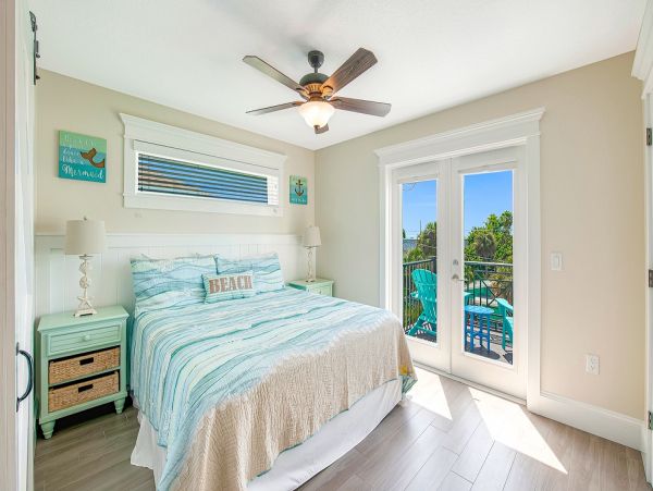 Bradenton Beach Large Group Vacation Rental 9BR Luxury Home