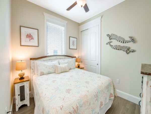Bradenton Beach Large Group Vacation Rental 9BR Luxury Home