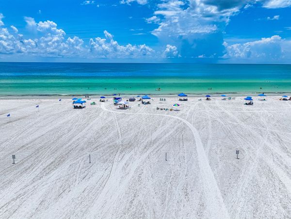 Siesta Key Vacation Beach Condo with 3 Pools