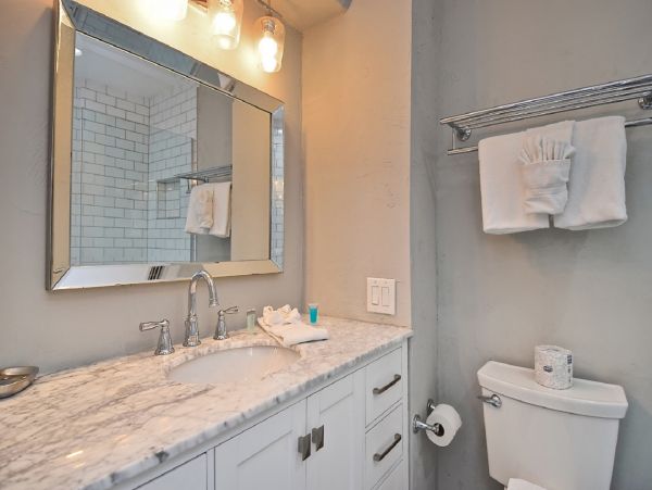 Siesta Key Vacation Beach Condo with 3 Pools