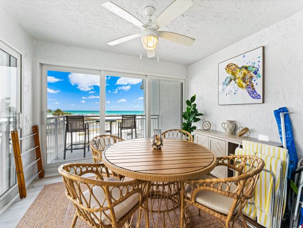 Siesta Key Vacation Beach Condo with 3 Pools