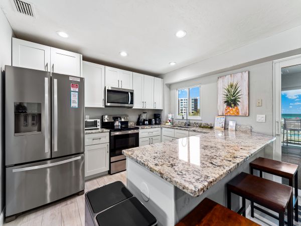 Siesta Key Vacation Beach Condo with 3 Pools