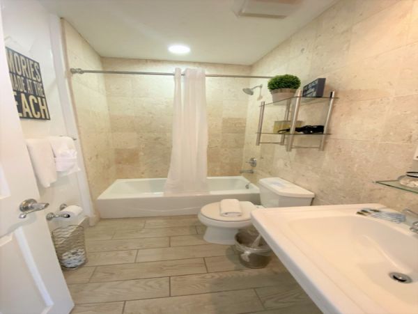 Lovely 2 Bedroom 2 Bathroom Condo - Siesta Key