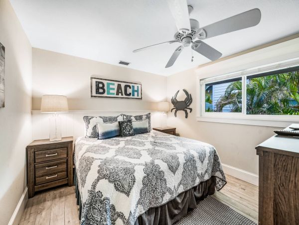 Luxury Bay View Anna Maria Three Bedroom Bungalow Sleeps 8