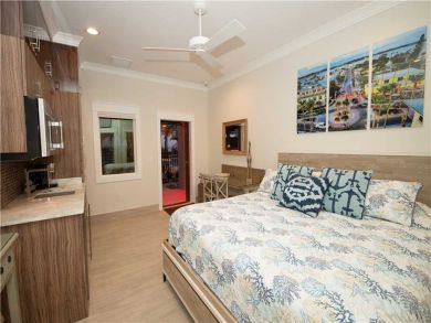 Two Bedroom Condo with Bay View Sleeps 6 Guests Anna Maria
