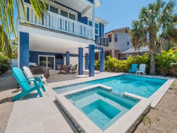 Anna Maria Vacation Home 4 Bedrooms Plus Loft Sleeps 12 North End