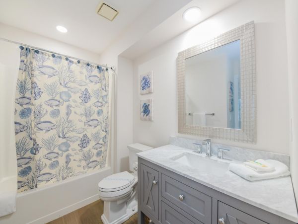 Anna Maria Luxury Four Bedroom Vacation Pool Home Sleeps 8